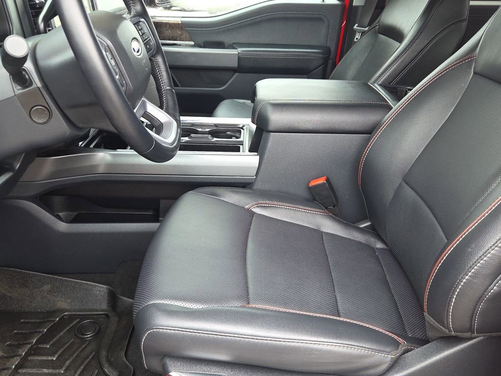 Used 2023 Ford F350 Lariat w/ Chrome Package image 18