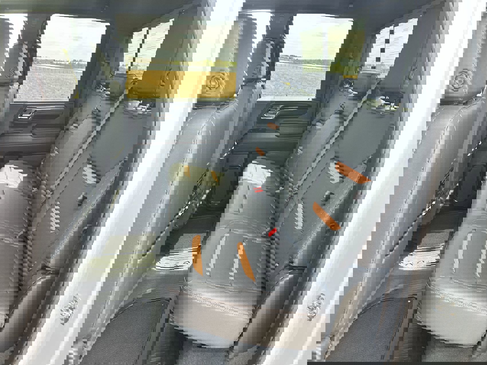 Used 2024 GMC Sierra 2500 AT4 w/ AT4 Premium Plus Package image 23