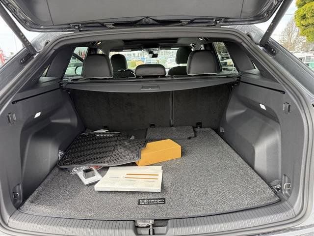 New 2025 Volkswagen Atlas Cross Sport SEL Premium R-Line image 33