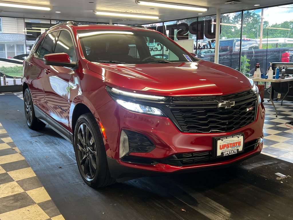 Used 2024 Chevrolet Equinox RS AWD/4WD image 1