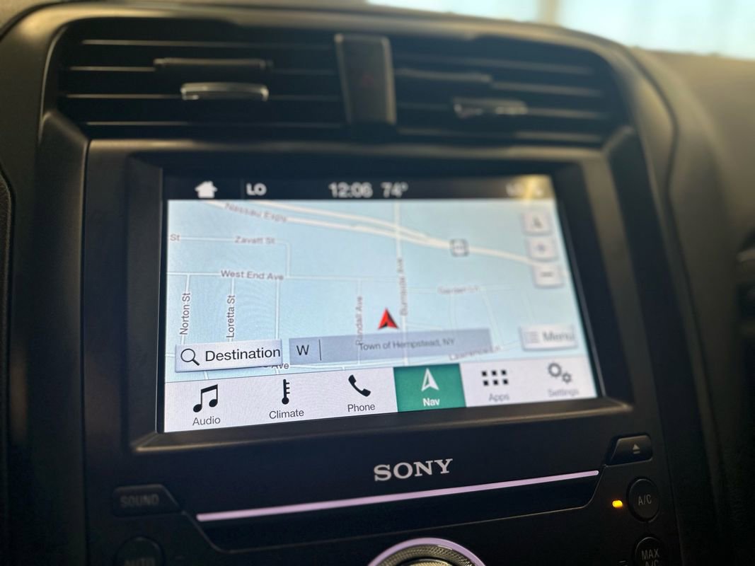 Used 2019 Ford Fusion Energi Titanium image 34