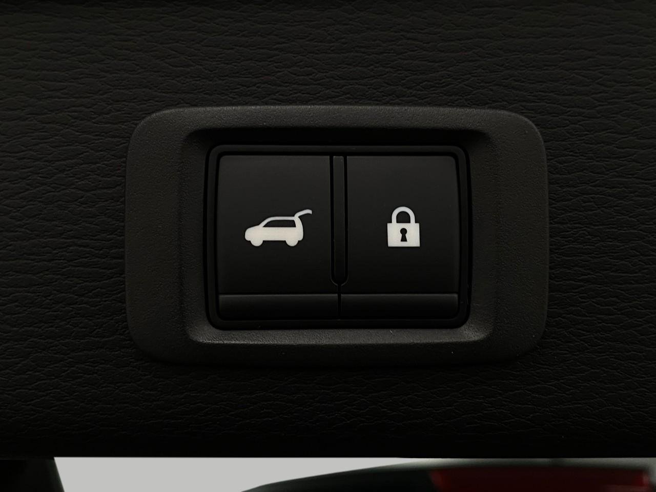 New 2025 Mitsubishi Outlander SEL image 6