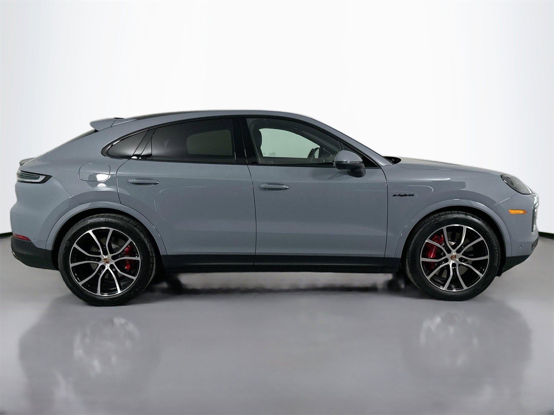 New 2026 Porsche Cayenne S image 8
