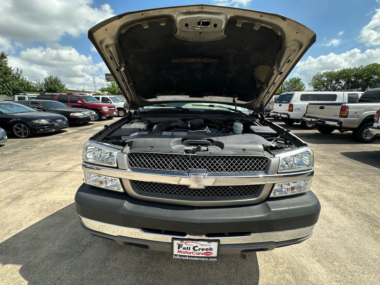 Used 2003 Chevrolet Silverado 2500 LS w/ Skid Plate Package AWD/4WD image 12