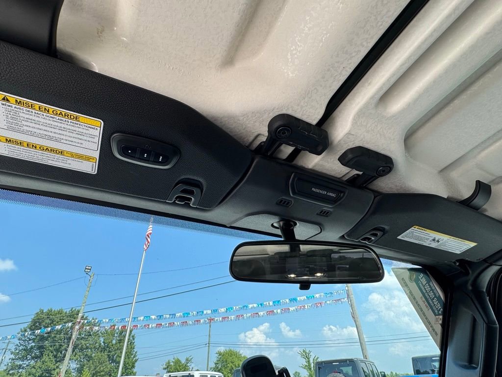 Used 2021 Jeep Gladiator Willys image 30