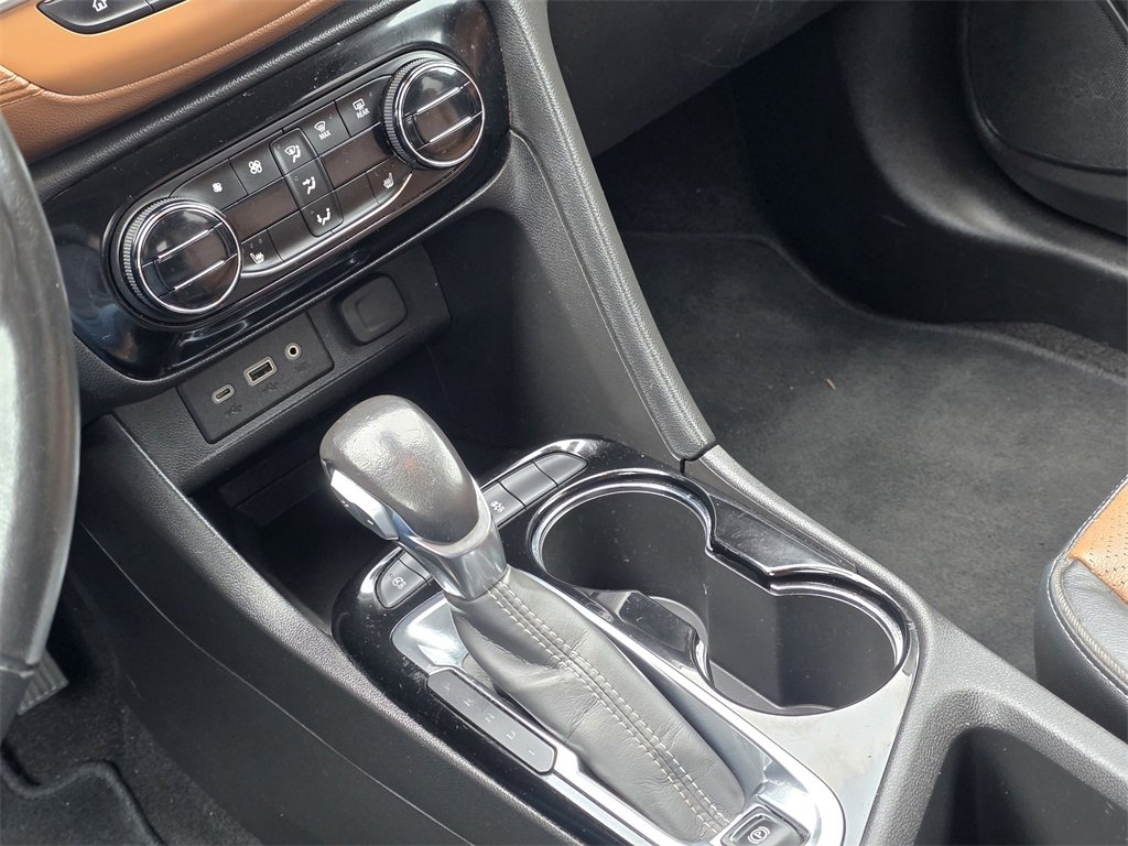 Used 2021 Buick Encore GX Essence w/ Experience Buick Package image 14