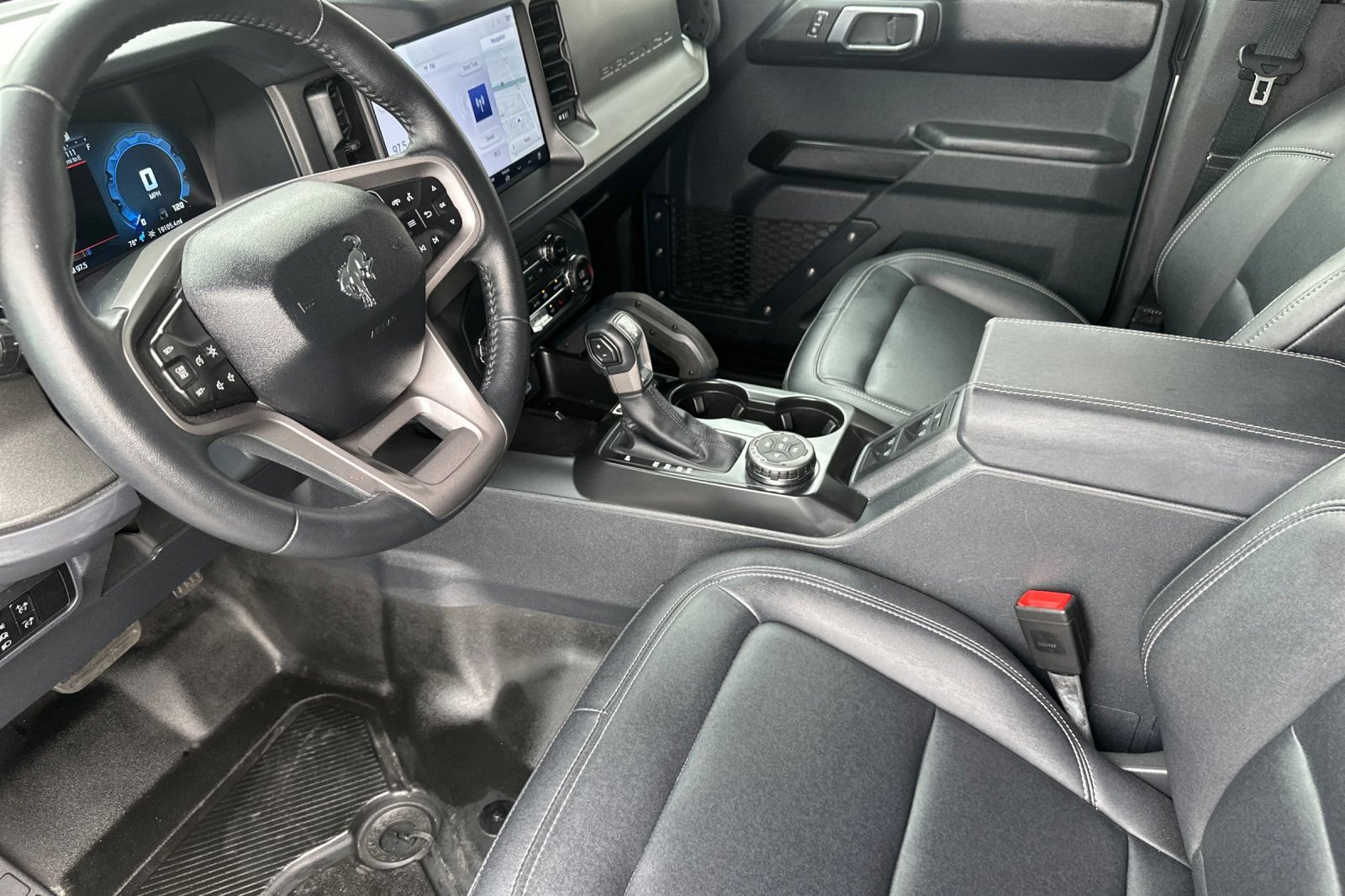 Used 2025 Ford Bronco Badlands AWD/4WD image 10