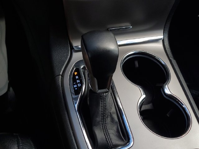 Certified 2020 Jeep Grand Cherokee Laredo RWD image 31