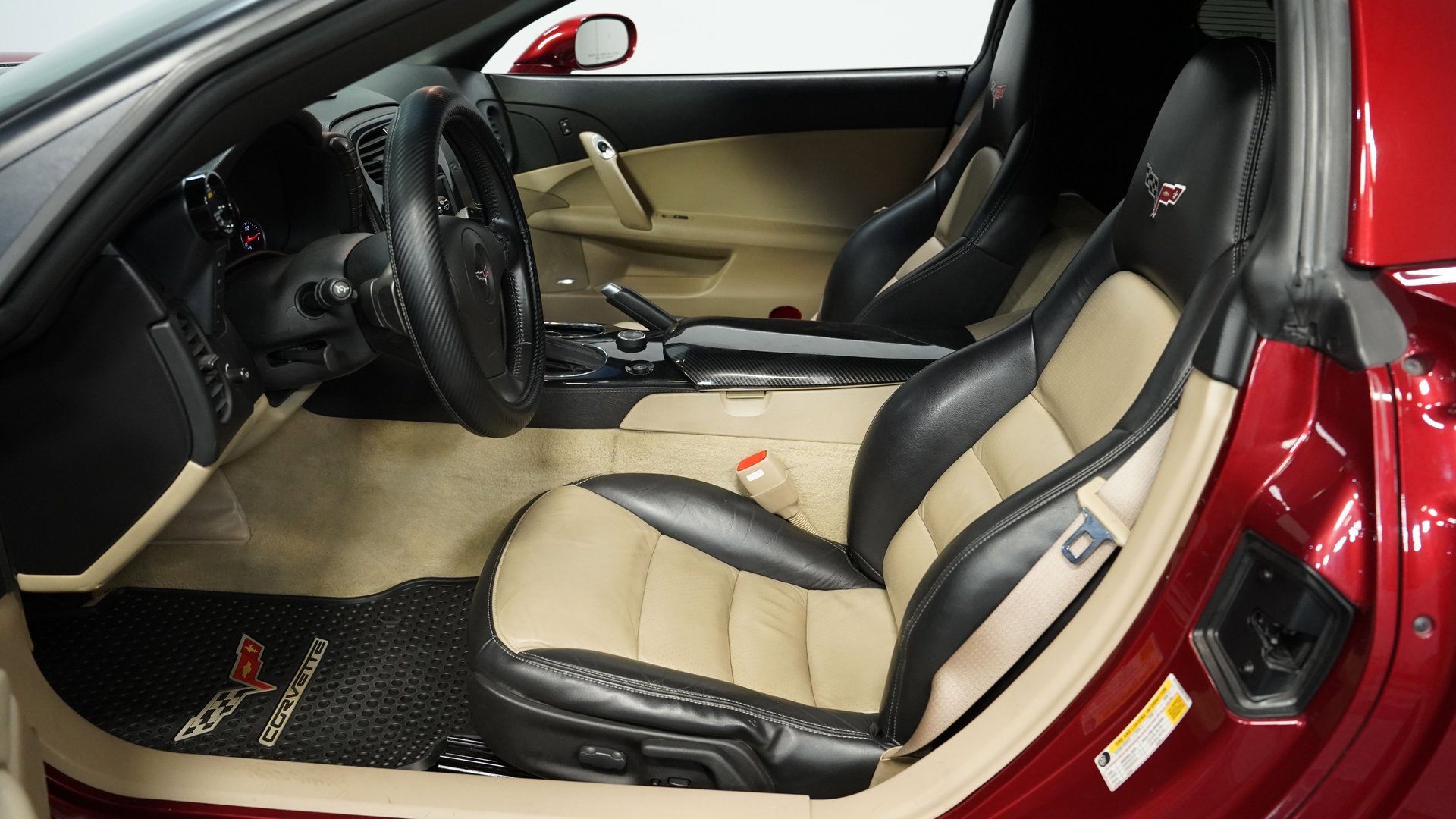 Used 2008 Chevrolet Corvette Coupe w/ Preferred Equipment Group image 33