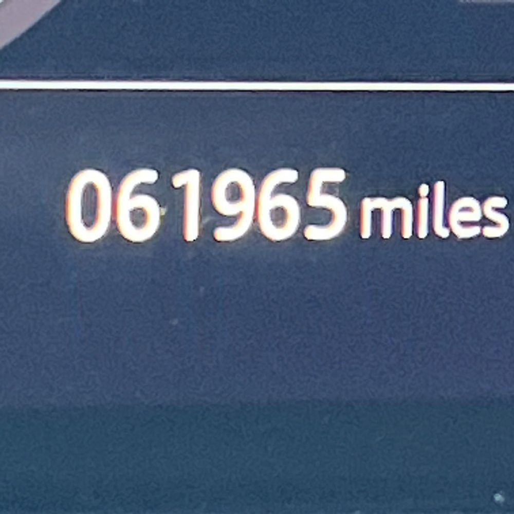 Used 2018 Land Rover Discovery HSE image 7