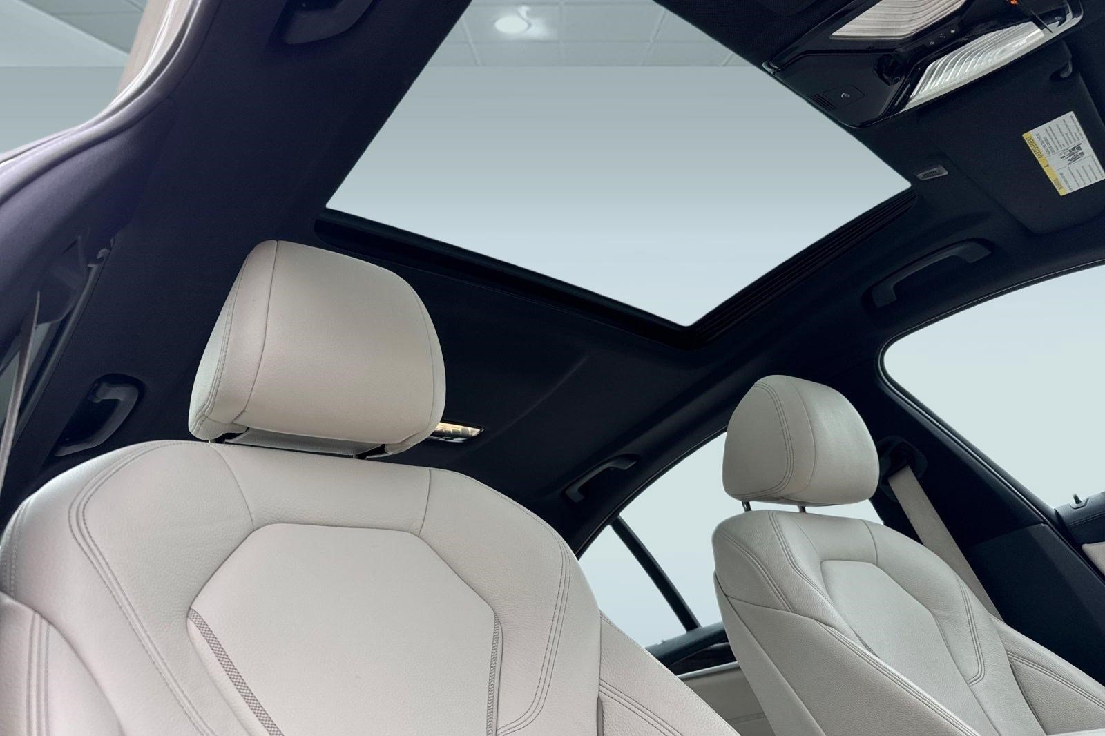 Used 2018 BMW 530i RWD image 24