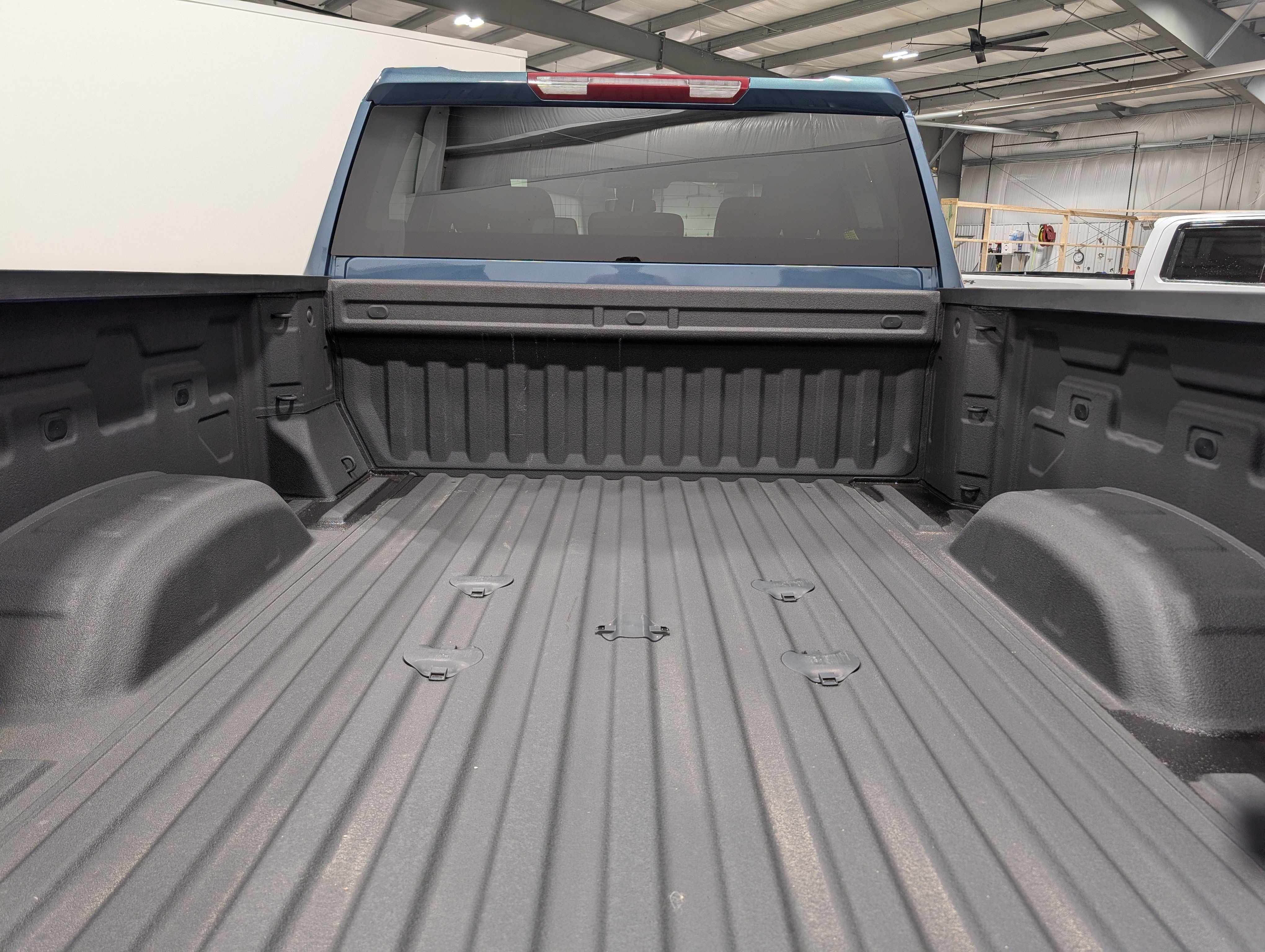 Used 2024 GMC Sierra 2500 Pro AWD/4WD image 9