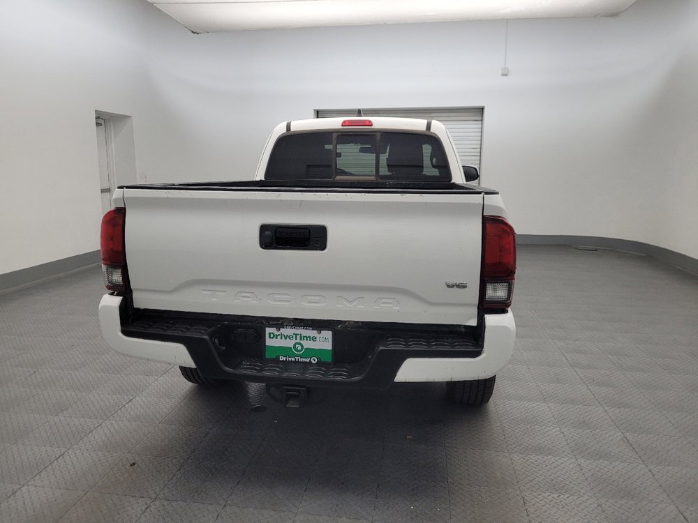 Used 2022 Toyota Tacoma SR RWD image 7
