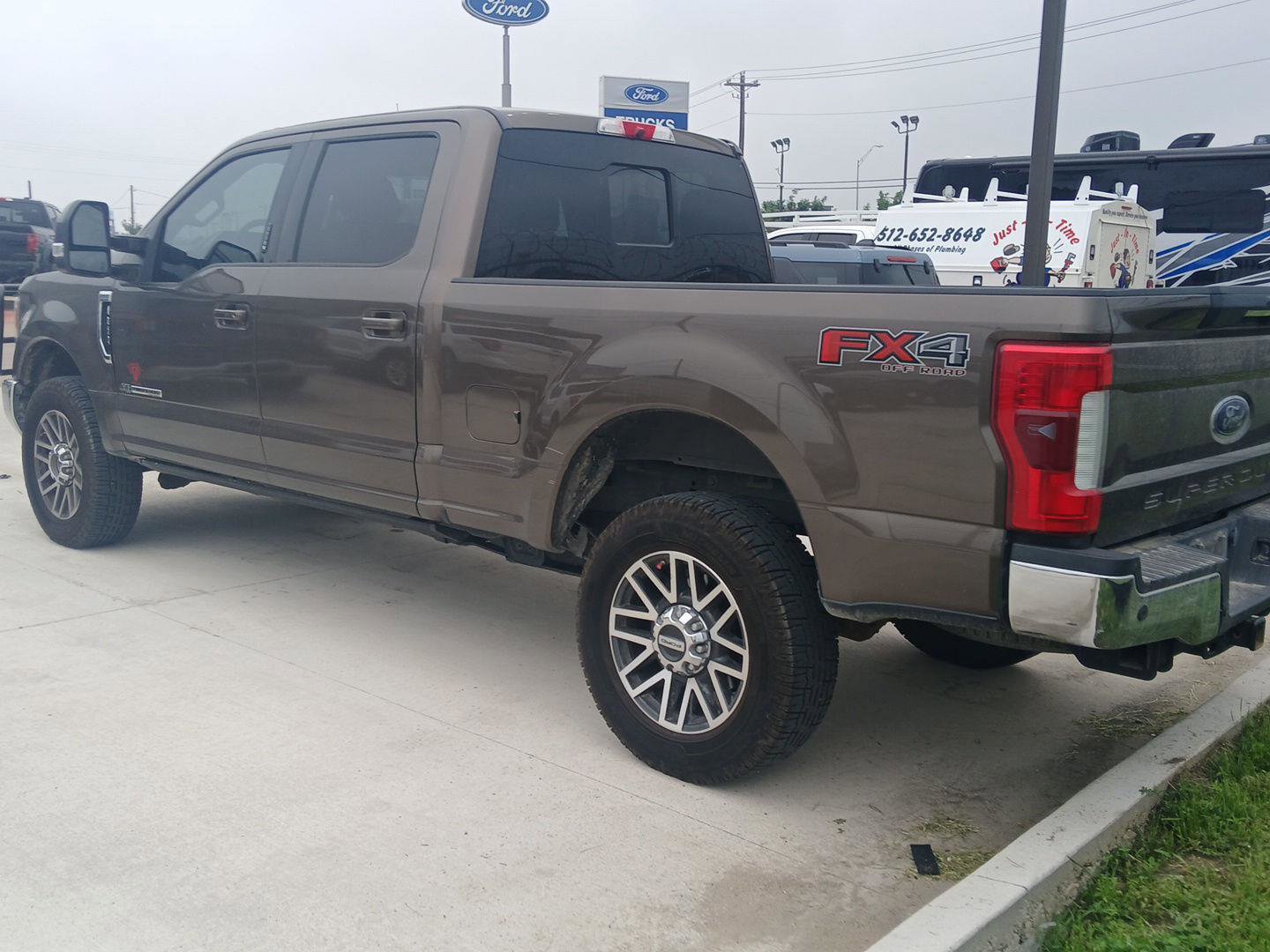 Used 2017 Ford F250 Lariat w/ Lariat Ultimate Package AWD/4WD image 7