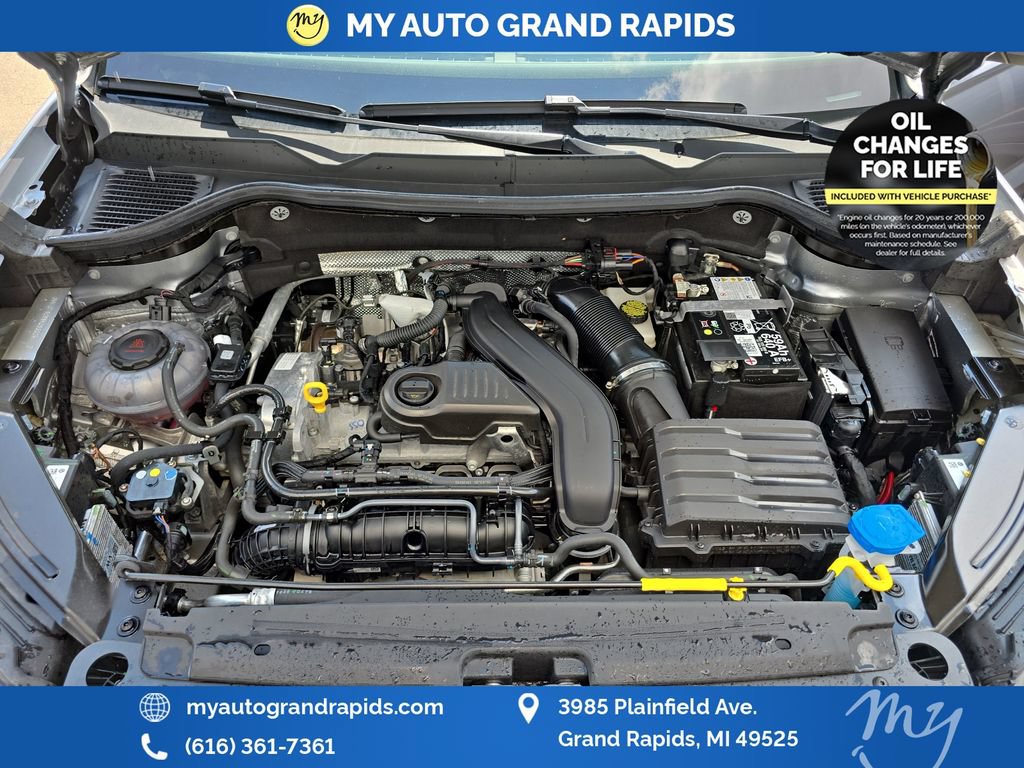 Used 2025 Volkswagen Taos SEL w/ Black Wheel Plus Package AWD/4WD image 24