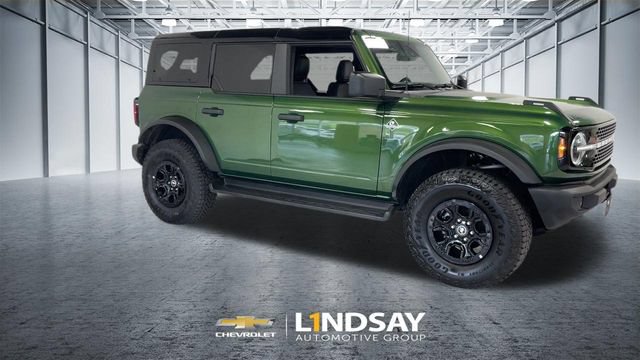 Used 2025 Ford Bronco Outer Banks w/ Sasquatch Package AWD/4WD image 3