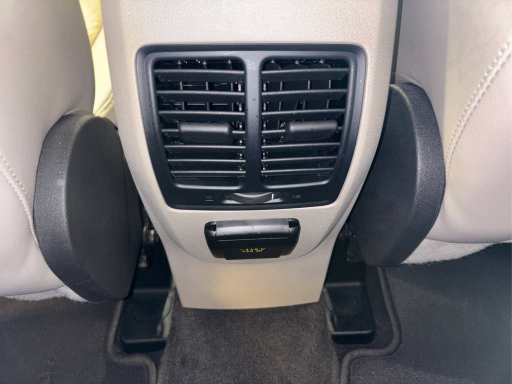 Certified 2018 Ford Escape Titanium w/ Ford Safe & Smart Package AWD/4WD image 31
