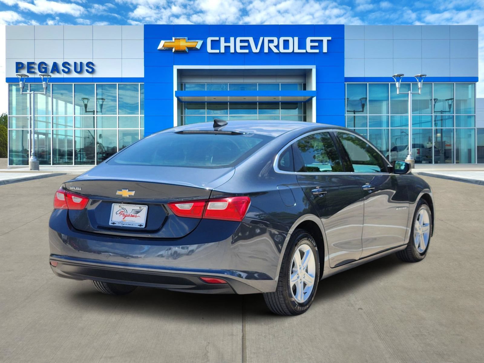 Used 2019 Chevrolet Malibu LS FWD image 4
