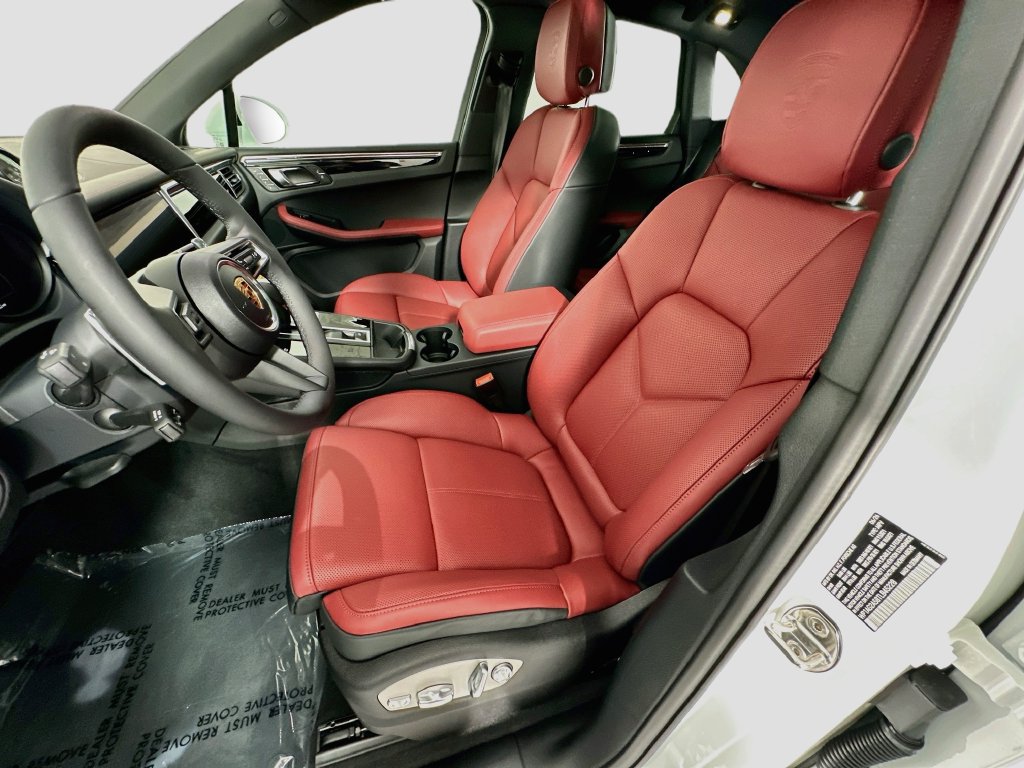 New 2026 Porsche Macan S AWD/4WD image 5
