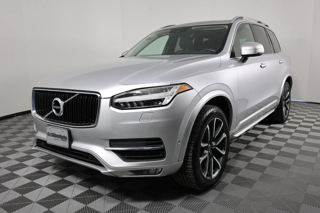 Used 2016 Volvo XC90 T6 Momentum w/ Momentum Plus Package AWD/4WD image 8