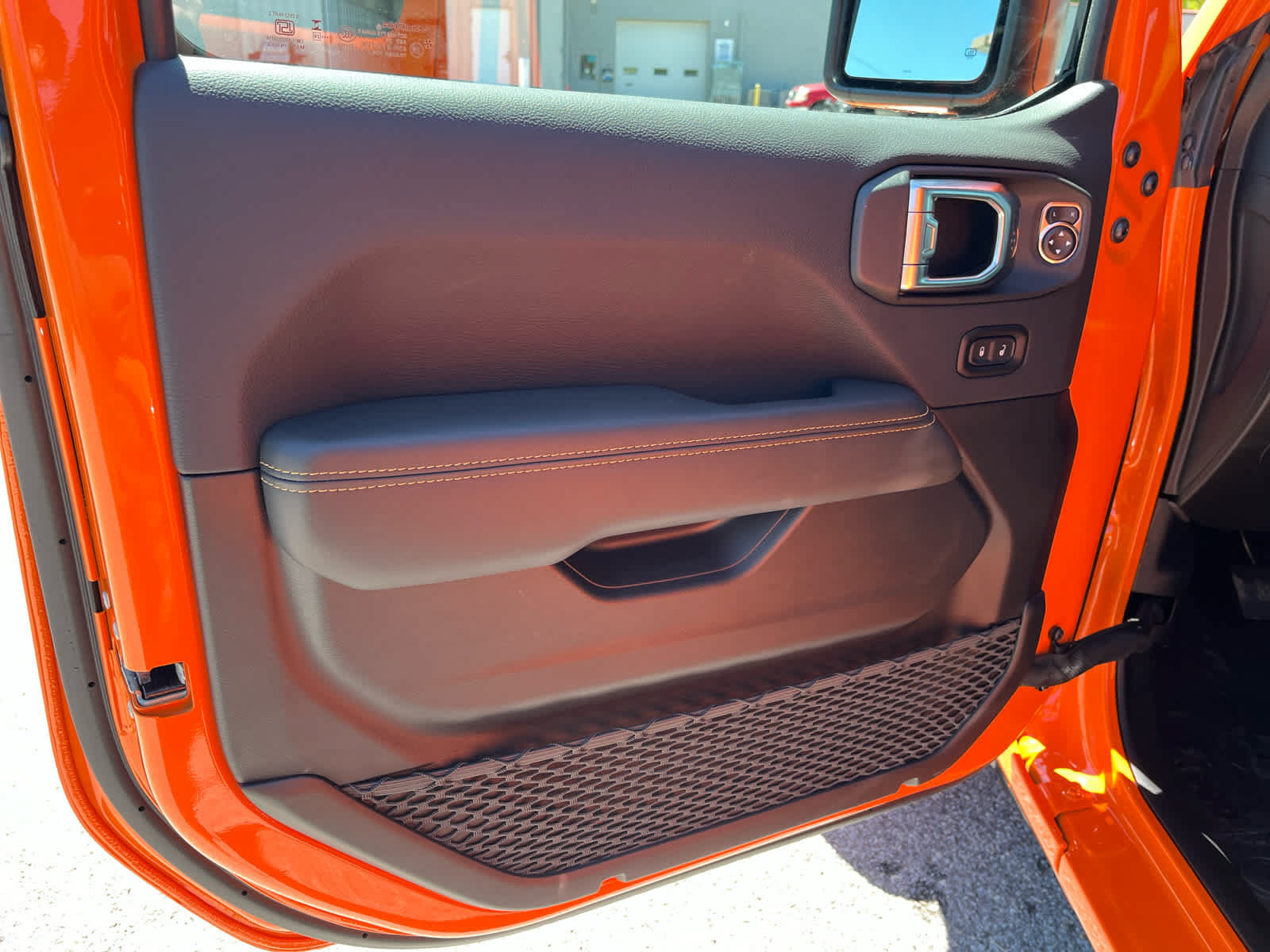 New 2026 Jeep Wrangler Unlimited Sahara AWD/4WD image 12