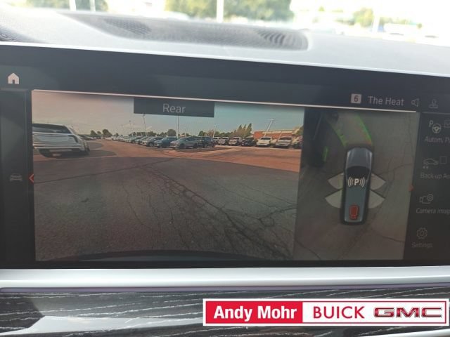 Used 2022 BMW X7 xDrive40i w/ M Sport Package AWD/4WD image 38