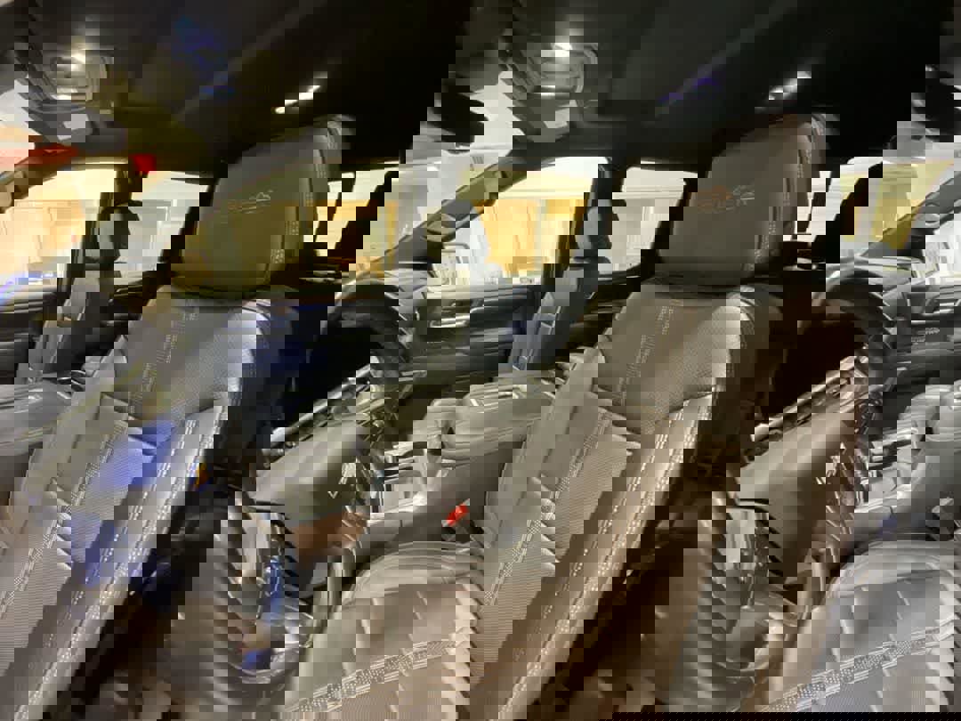 Used 2022 Chevrolet Silverado 1500 High Country w/ Technology Package image 14