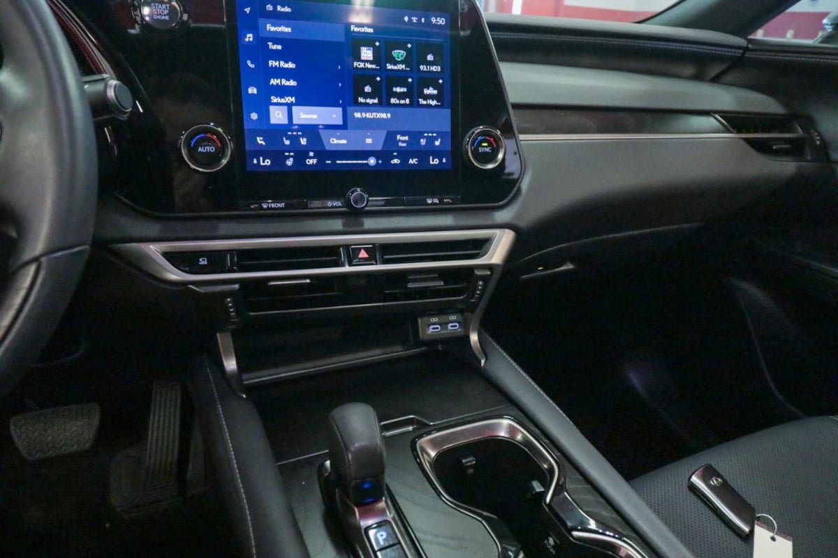 Used 2023 Lexus RX 350 Premium w/ Accessory Package (Z1) FWD image 19