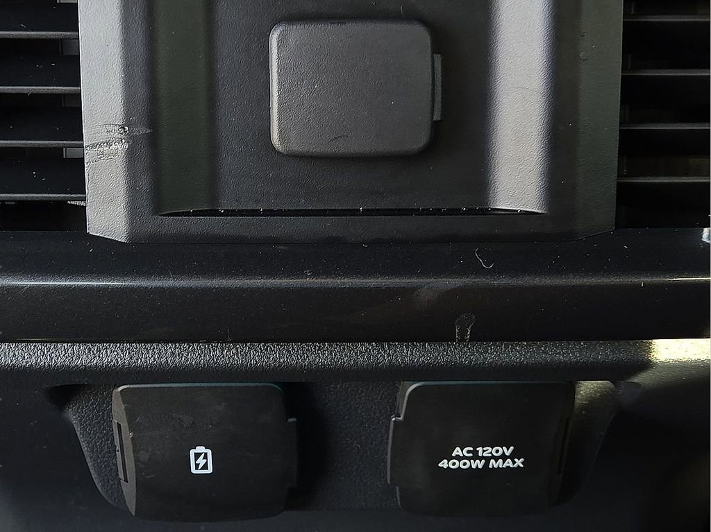 Used 2023 Ford F150 XLT w/ Equipment Group 302A High image 9