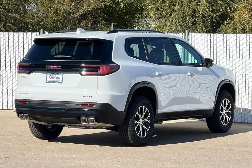 New 2026 GMC Acadia AT4 w/ Luxury Package image 4