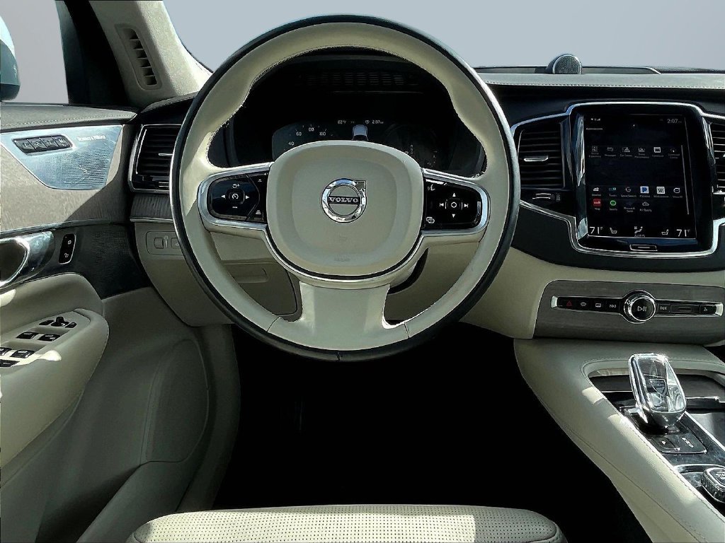 Used 2022 Volvo XC90 T8 Inscription w/ Lounge Package AWD/4WD image 10