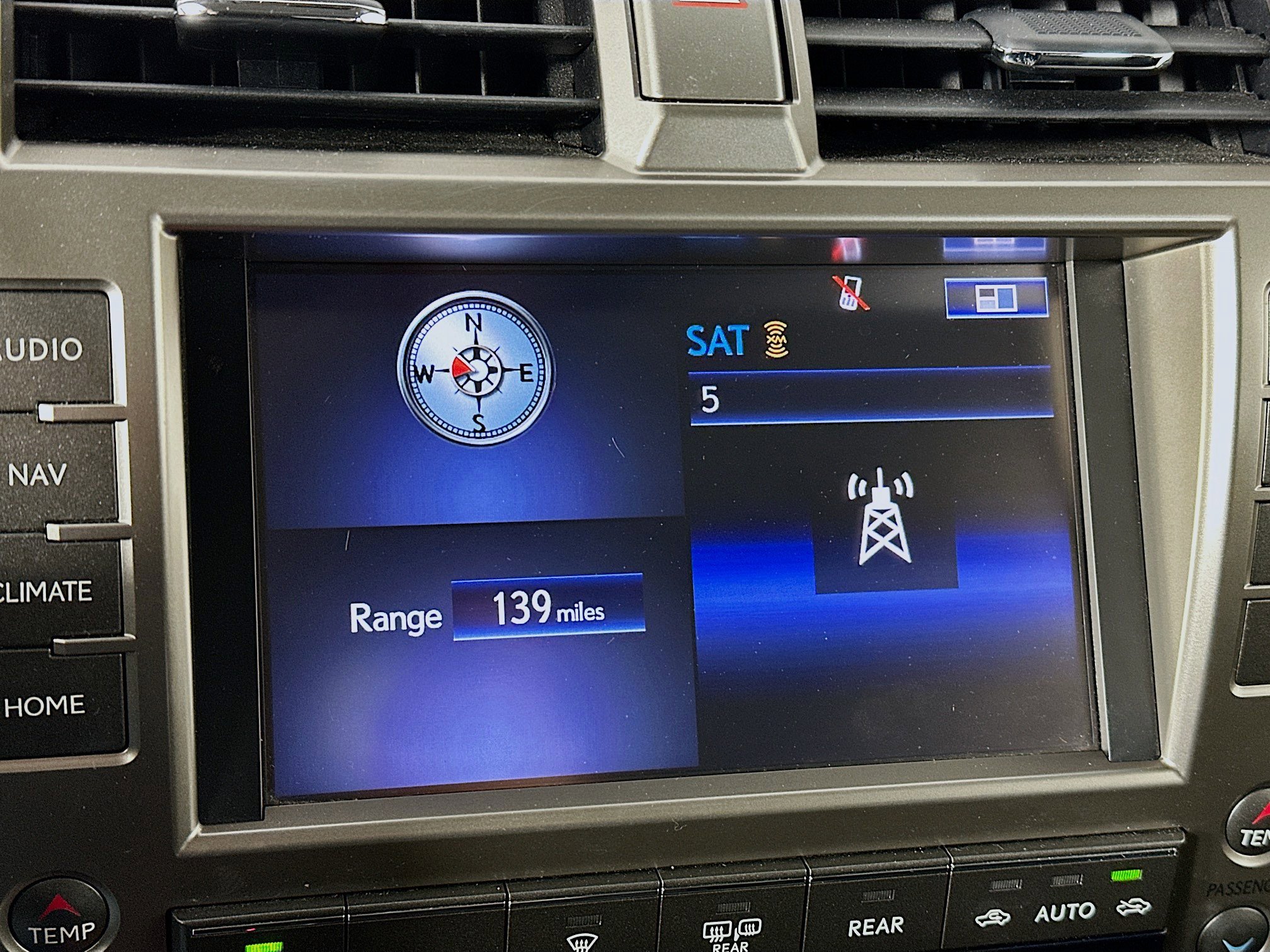 Used 2017 Lexus GX 460 Premium w/ Premium Package image 21