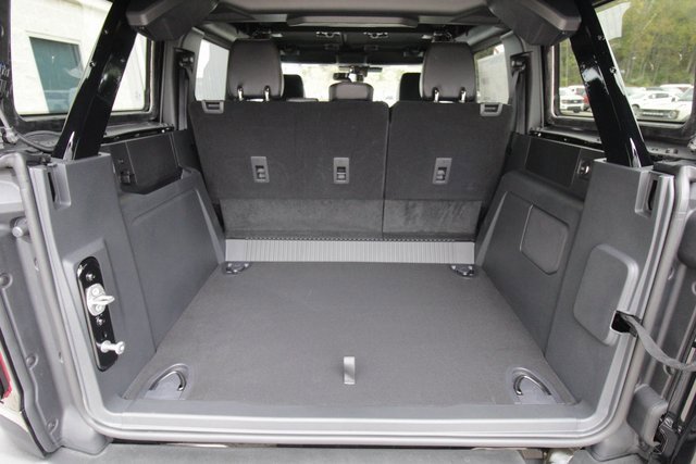 New 2025 Ford Bronco Outer Banks w/ Sasquatch Package image 12