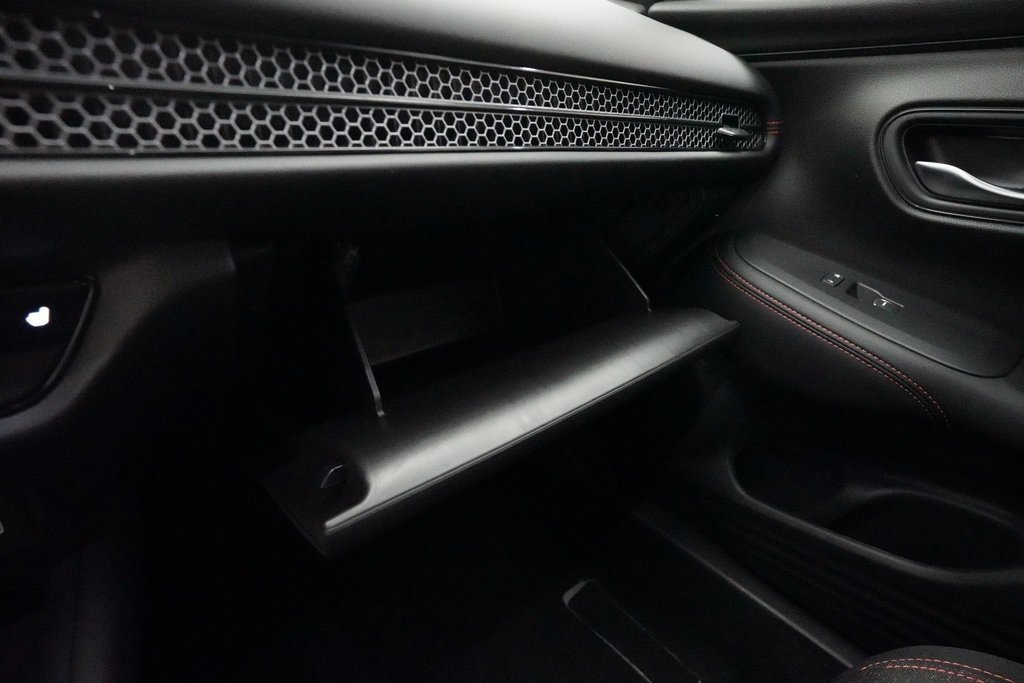 Certified 2025 Honda HR-V Sport image 29