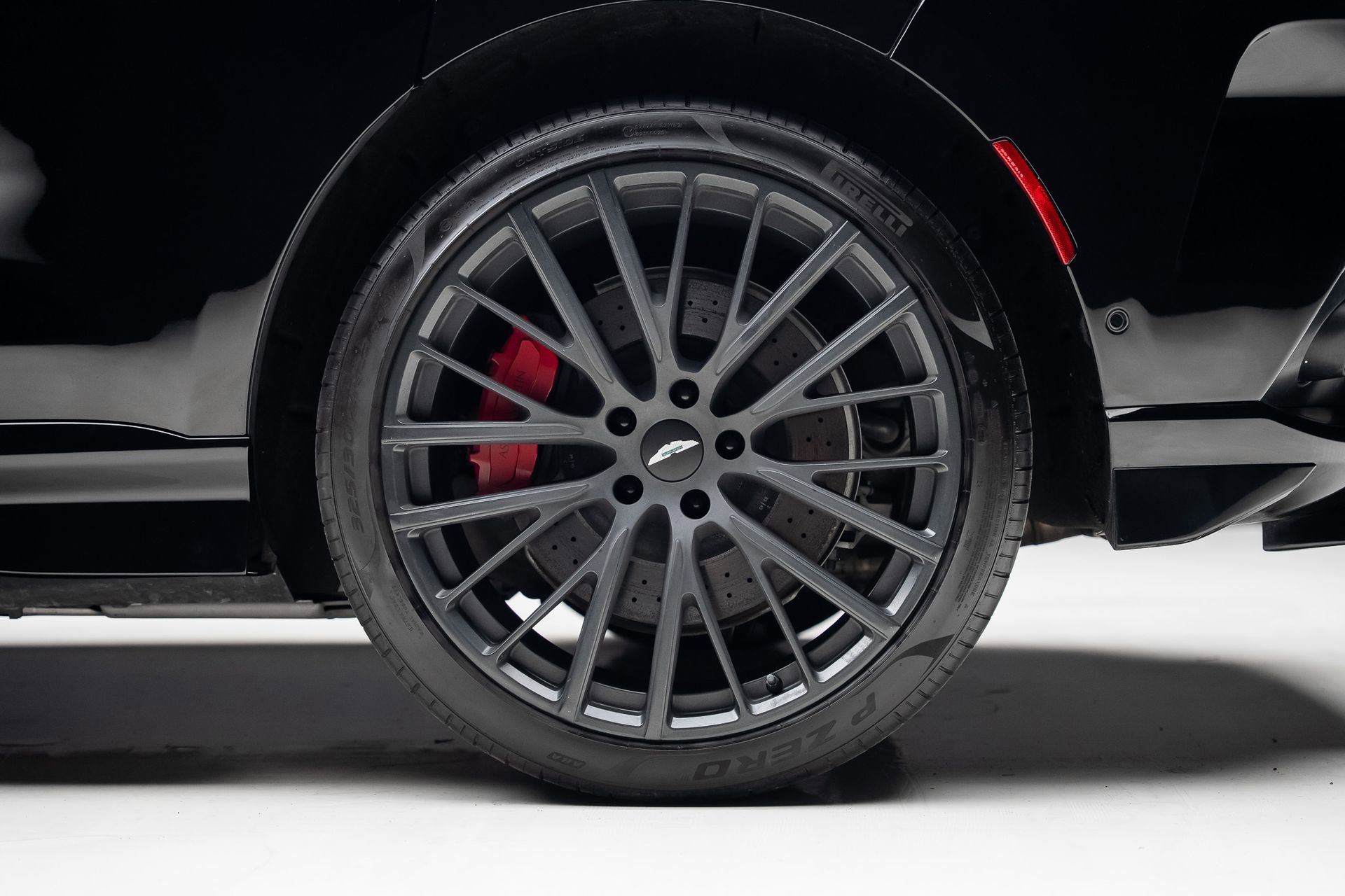 Used 2023 Aston Martin DBX 707 image 21