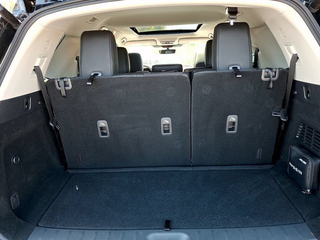 Used 2025 Nissan Pathfinder Platinum w/ Cargo Package AWD/4WD image 29
