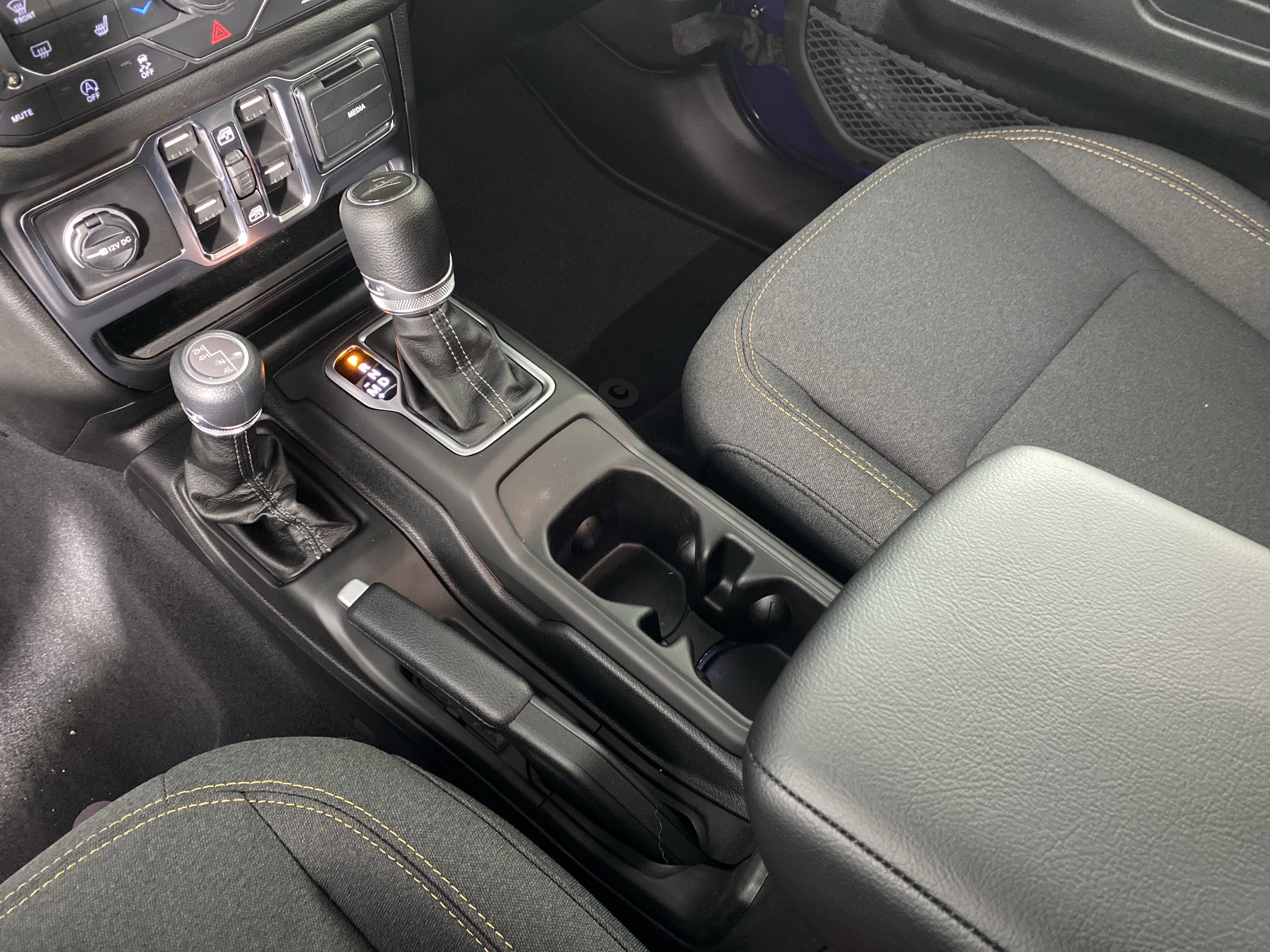 New 2026 Jeep Gladiator Sport AWD/4WD image 26