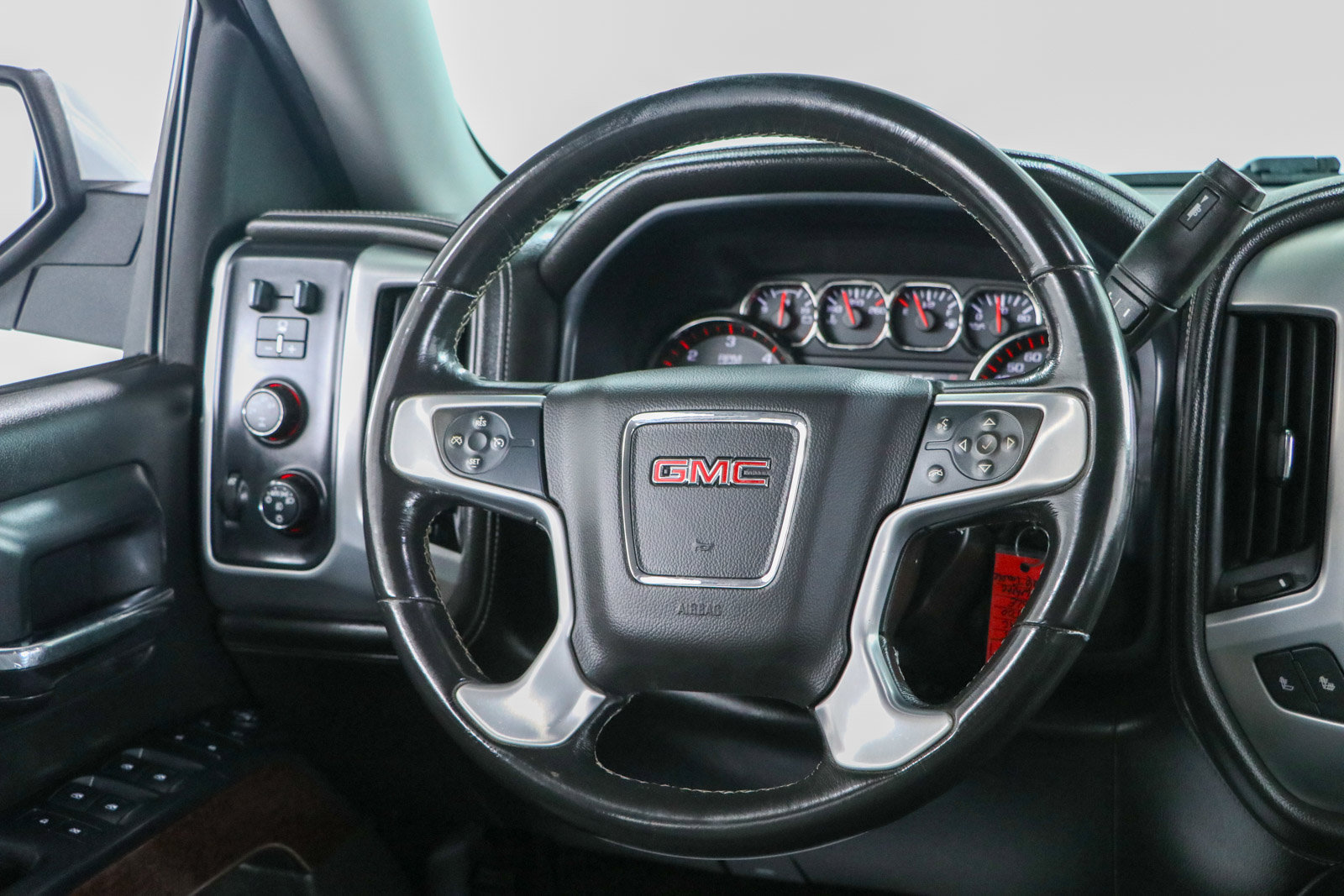 Used 2015 GMC Sierra 1500 SLE w/ SLE Value Package AWD/4WD image 13