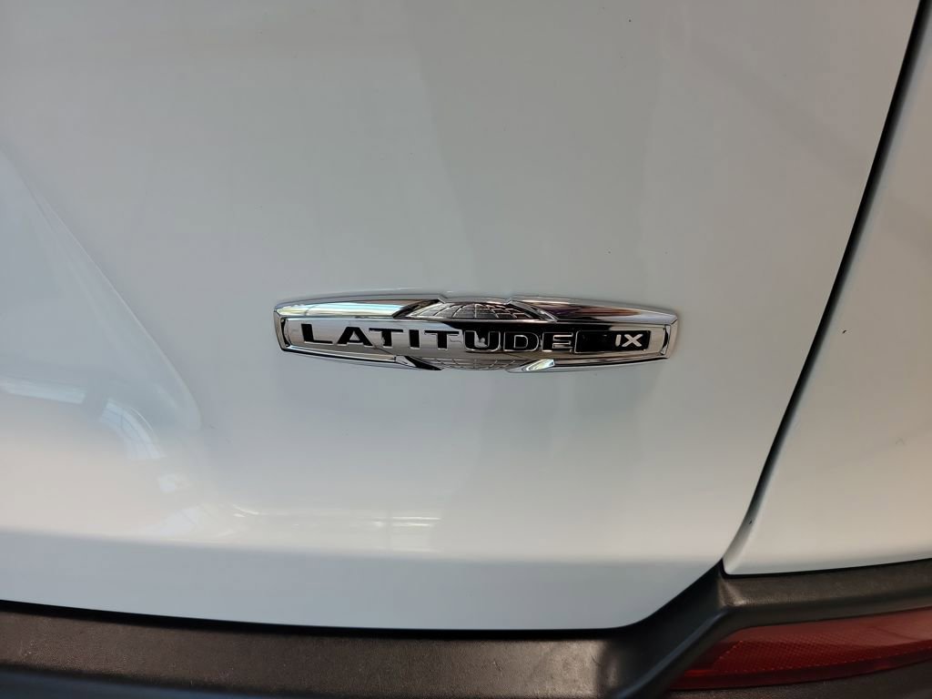 Used 2022 Jeep Cherokee Latitude Lux w/ Sun & Sound Group image 8