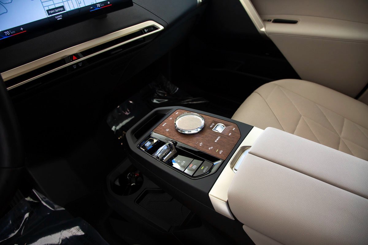 Certified 2023 BMW iX xDrive50 w/ Premium Package image 16