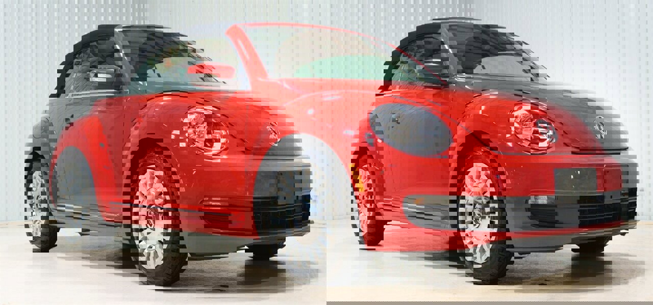 Used 2013 Volkswagen Beetle 2.5 image 12