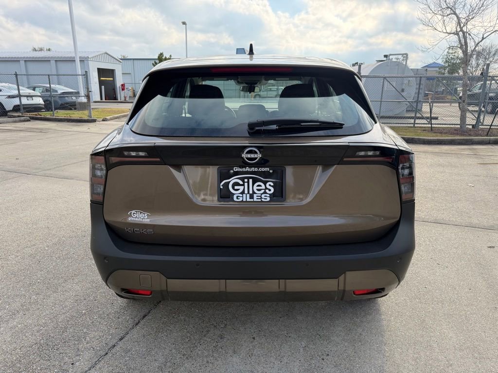 New 2026 Nissan Kicks S image 4