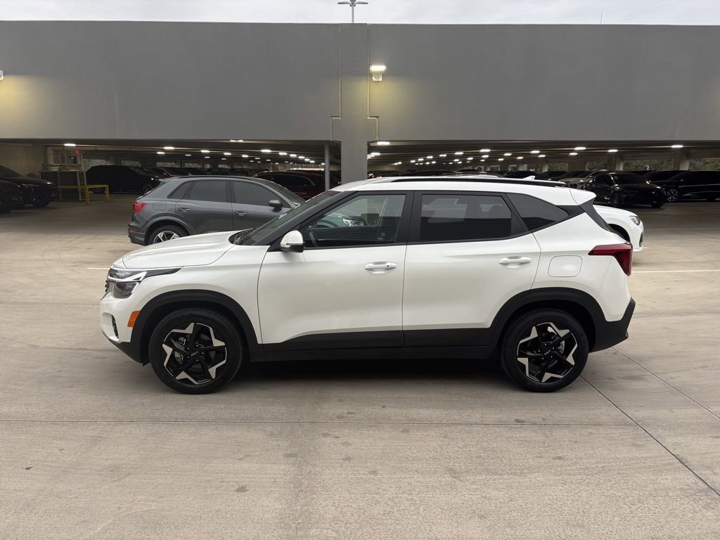 Used 2025 Kia Seltos S image 9