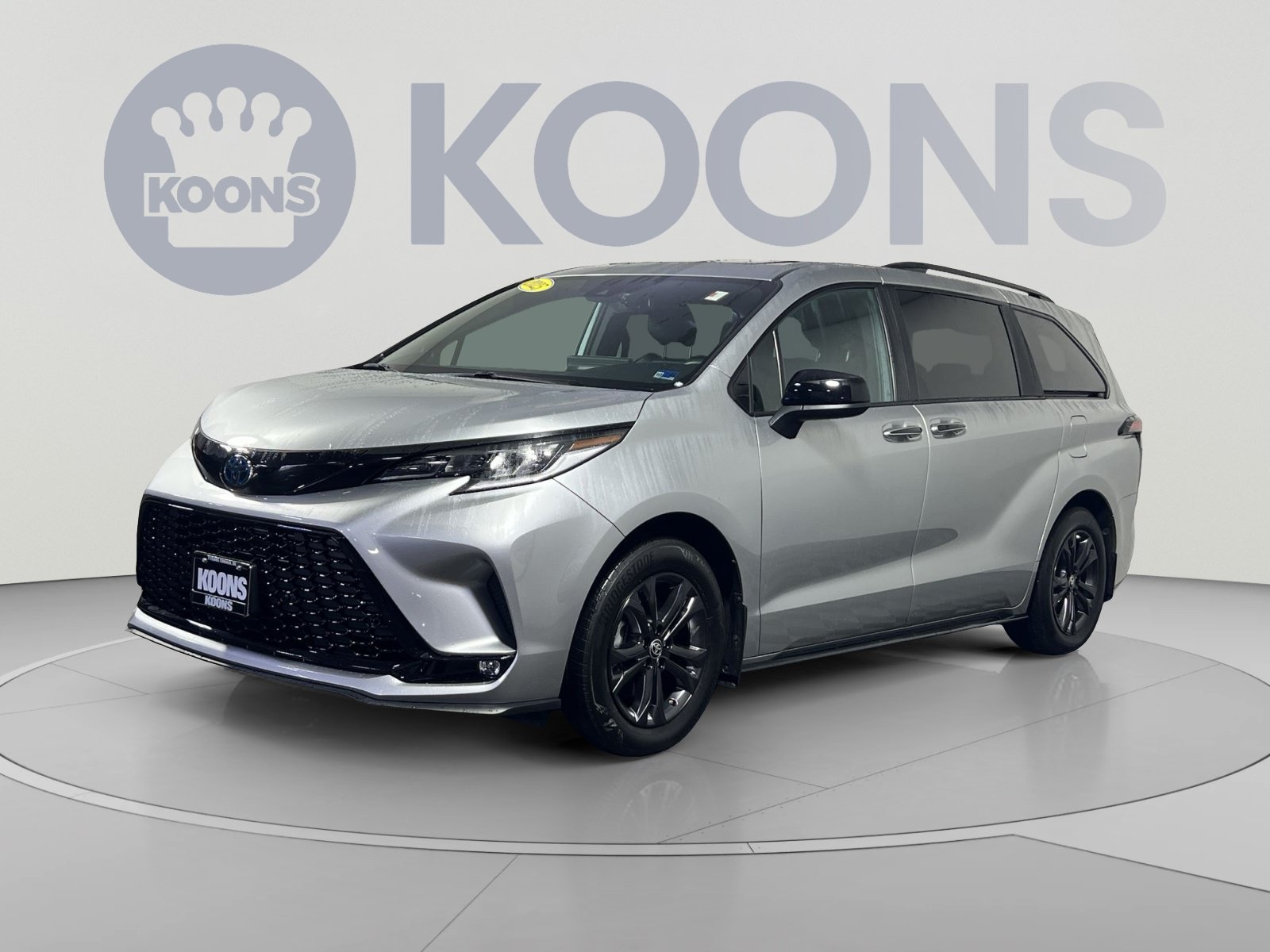 Used 2025 Toyota Sienna XSE w/ XSE Plus Package