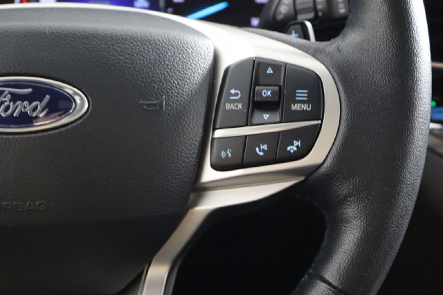 Used 2021 Ford Explorer Limited w/ Equipment Group 301A AWD/4WD image 8