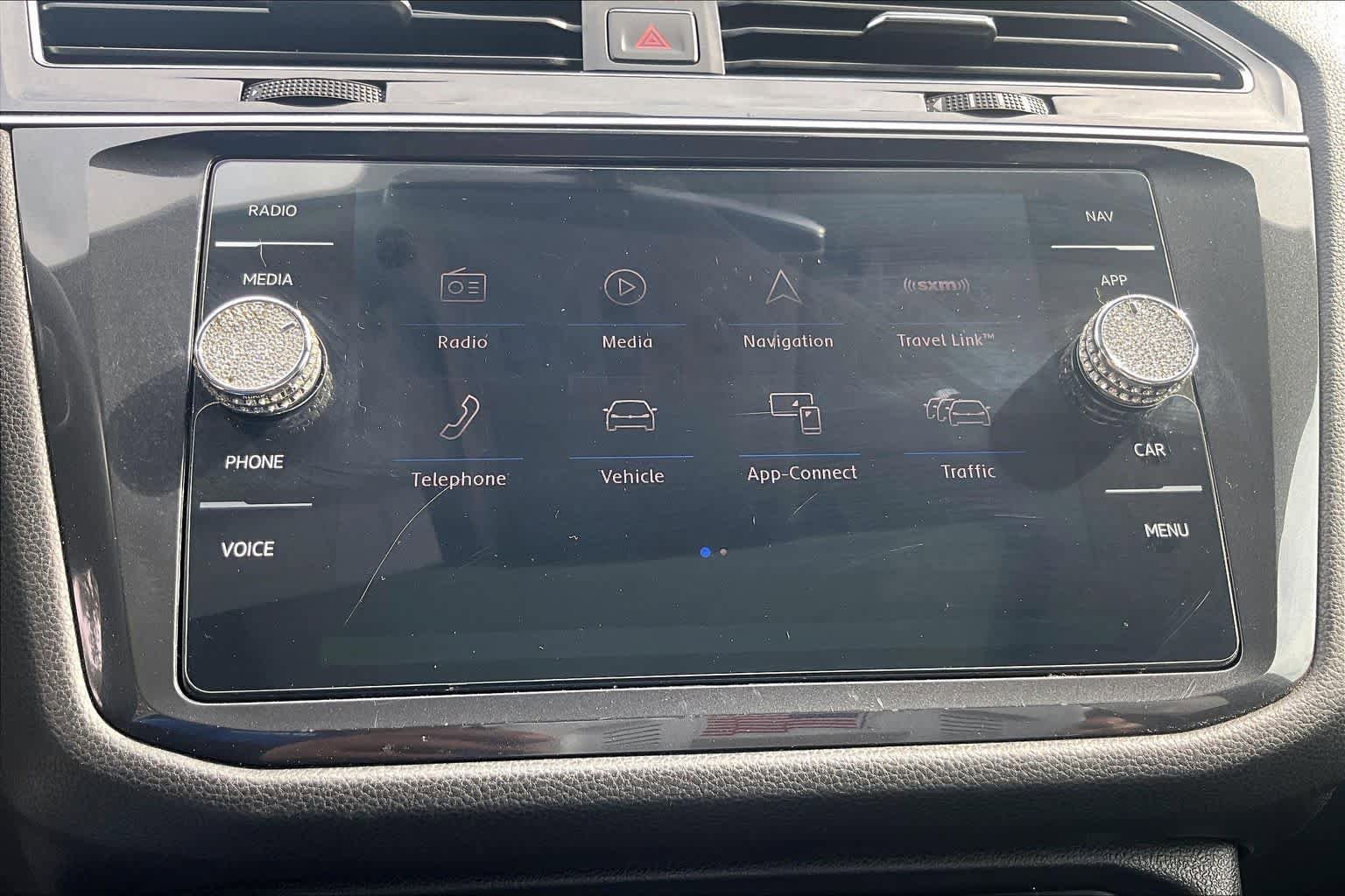 Used 2018 Volkswagen Tiguan SEL FWD image 36