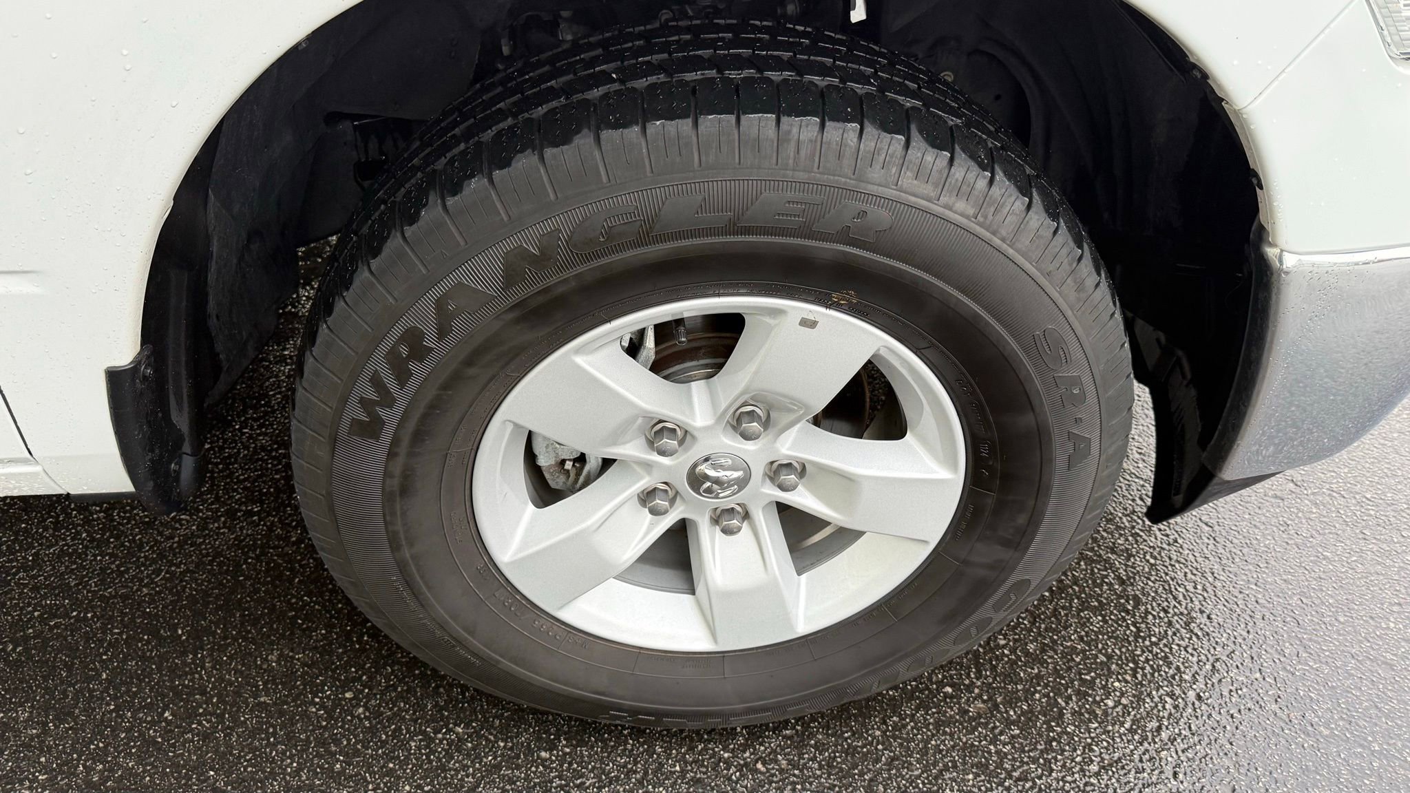 Used 2024 RAM 1500 Classic SLT image 33