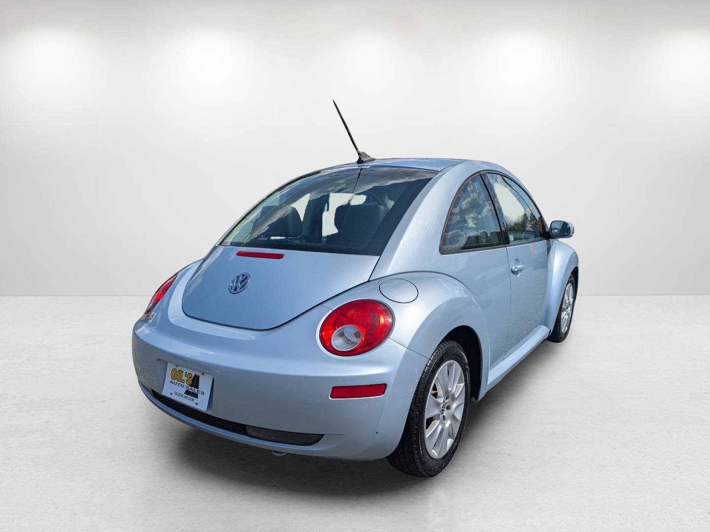 Used 2009 Volkswagen Beetle S image 5