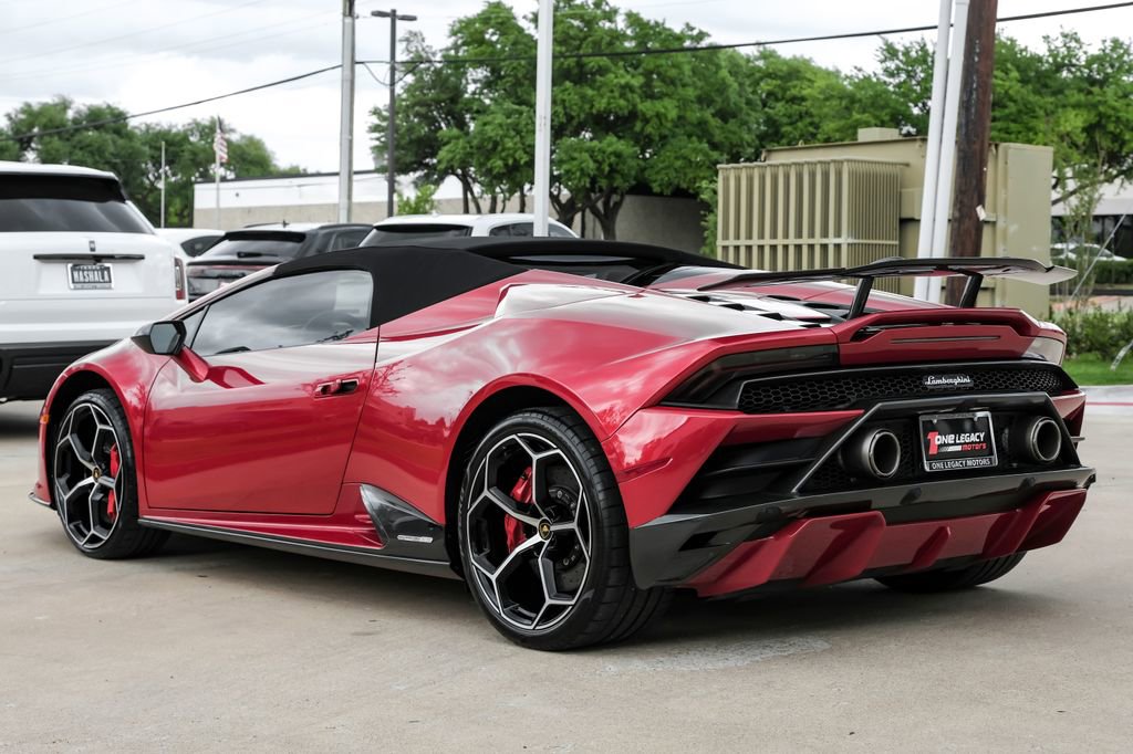 Used 2023 Lamborghini Huracan EVO image 13