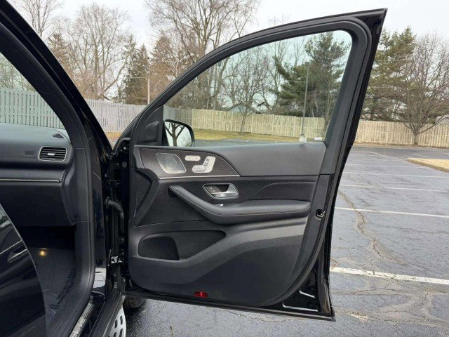 Certified 2024 Mercedes-Benz GLS 450 4MATIC image 27